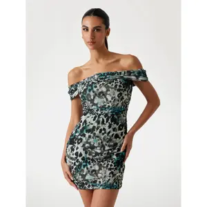 Women's off-the-shoulder dress Guess image-2