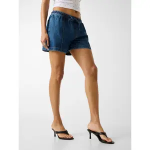 Női farmer rövidnadrág Guess image-2