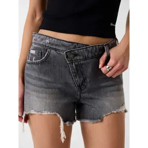 Női rövidnadrág Guess Vintage Crossover image-1