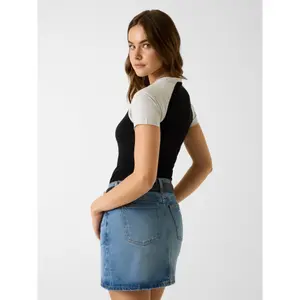 Women's T-shirt Guess Slim Raglan Piping image-3