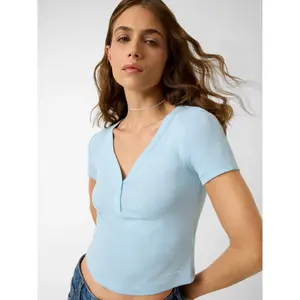 Women's T-shirt Guess image-3