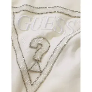 Rundhalsausschnitt Pulli mit Dreieck-Logo für Frauen Guess Macie image-2