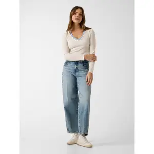 Vaqueros de mujer Guess GJ Barrel image-1