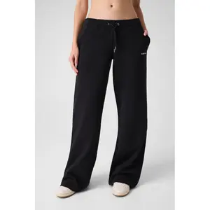 Women's joggers Guess Iconic Embro image-2