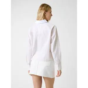 Woman's shirt Guess GJ Cropped image-3