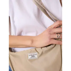 Sac bandoulière en nylon femme Guess image-4