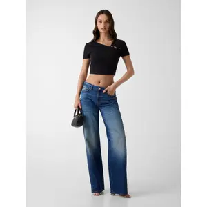 Women's crop T-shirt Guess Karole Asymetric image-3