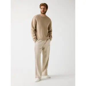 Felpa Guess Yaki image-1