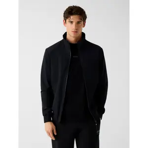 Fleece Guess image-2
