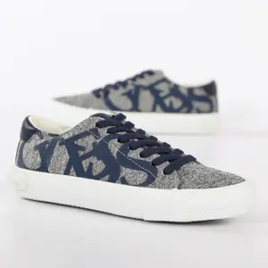 Logo printed shoes for girls Guess image-2