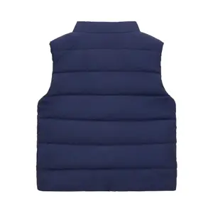Baby-Daunenjacke ohne Ärmel Guess image-1