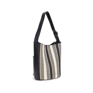 Women's shoulder Bag Guess Nicolette image-3