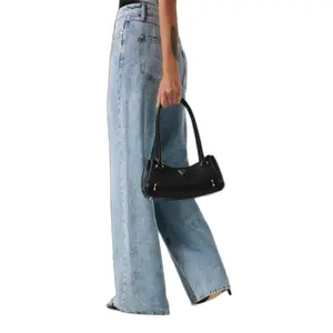 Mala de mão de mulher Guess Rosalba image-1