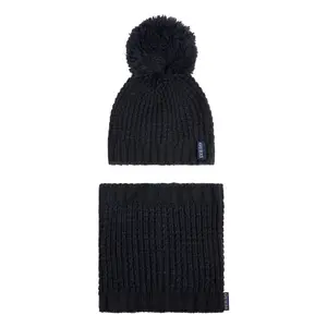 Children's hat and necklace set Guess image-0