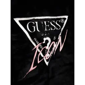 Fleece aus Kunstpelz, Mädchen Guess image-5