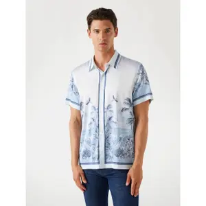 Camisa de manga curta Guess Charm Big Cat image-1