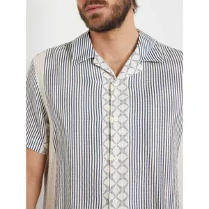 Camisa Guess Meyer Dobby image-4