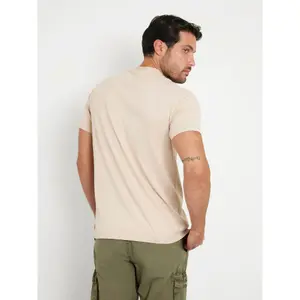 Camiseta Guess Treated image-3