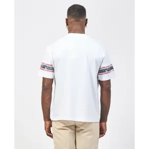 Camiseta Guess GJ Vintage image-3