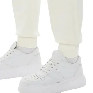 Pantalón de chándal mujer Guess Triangle G image-3