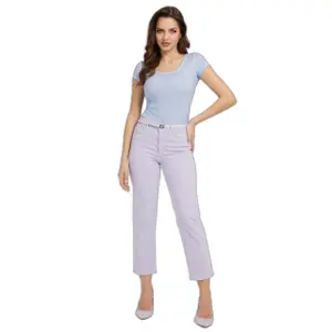 Camiseta de mujer Guess Es Script Logo Scoop Nk image-1