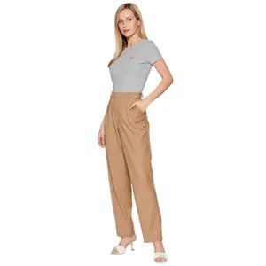 T-shirt femme Guess Cn Mini Triangle image-3