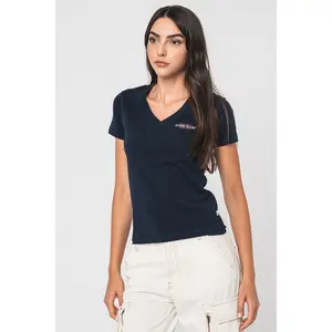 Camiseta slim de cuello en V para mujer Guess American image-1