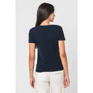 Camiseta slim de cuello en V para mujer Guess American image-2