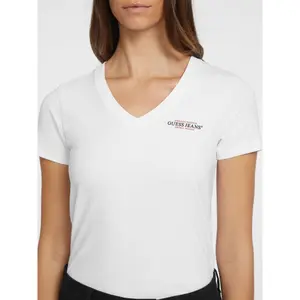 Camiseta slim de cuello en V para mujer Guess American image-3