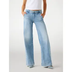 Women's jeans Guess Zoya image-1