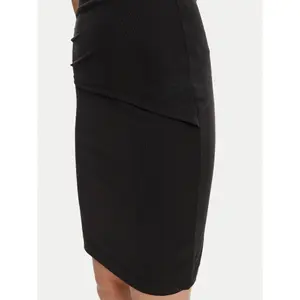 Saia lápis feminina Guess Prisca Jewel image-3