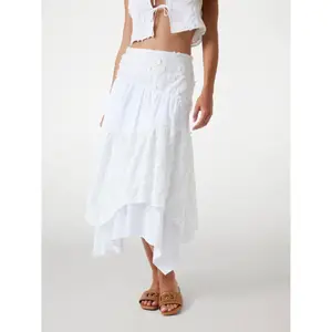 Women's skirt Guess Zurey image-1