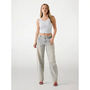 Damen Triangel-Top Guess Patch image-2