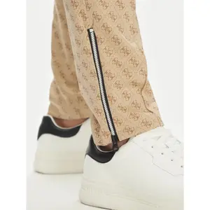 Pantalón de chándal con logo Guess Korbin image-6