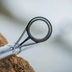 Barra de alimentación de clase A Guru Mid image-2