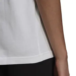 Camiseta de mujer adidas Essentials Boyfriend Cut image-6