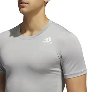 Camiseta adidas Techfit Compression Sleeve image-6