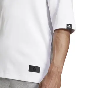 Camiseta adidas Sportswear Loose image-4