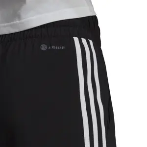 Pantalón adidas Trainicons 3 Stripes Woven image-4