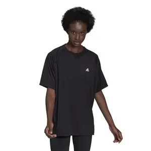 T-shirt för kvinnor adidas Designed To Move Studio Boyfriend image-1