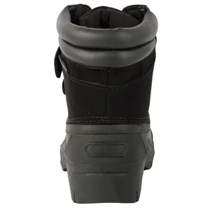 Boots stable Harry's Horse Flock image-1