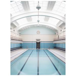 kb2246h18-pools08-tableau-sur-verre-acrylique-hartman-vintage-pools-08-ai-bleu-blanc