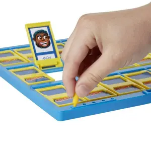 Board games Hasbro Quién Es Quién image-2