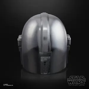the mandalorian electronic headphones Hasbro Star Wars The Mandalorian Black Series image-3