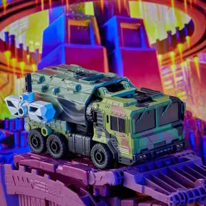 Collectible figurine Hasbro Transformers Generations Legacy Wreck 'N Rule Collection Prime Universe Bulkhead image-4