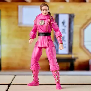 Collectible figurine Hasbro Power Rangers x Cobra Kai Ligtning Collection Morphed Samantha LaRusso Pink Mantis Ranger image-1