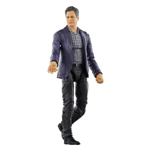 Collectible figurine Hasbro The Infinity Saga Marvel Legends Bruce Banner image-0