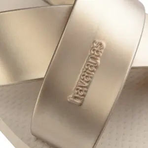 Mulas femininas Havaianas Aqua Metallic image-5