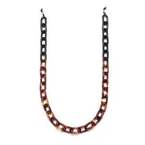 Glasses chain Hawkers Link Big