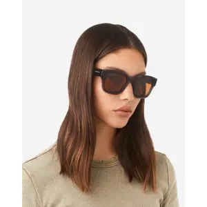 Sunglasses Hawkers Culture image-4